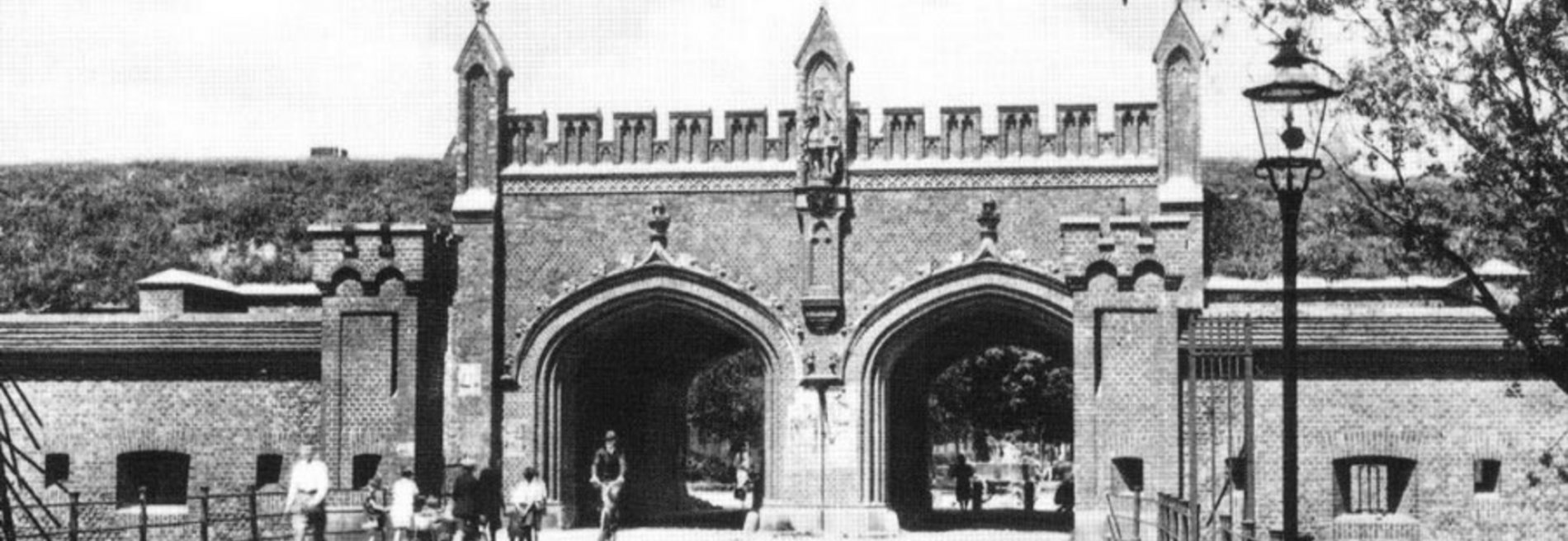 Старые и новые Фридландские ворота в Кёнигсберге — Калининграде